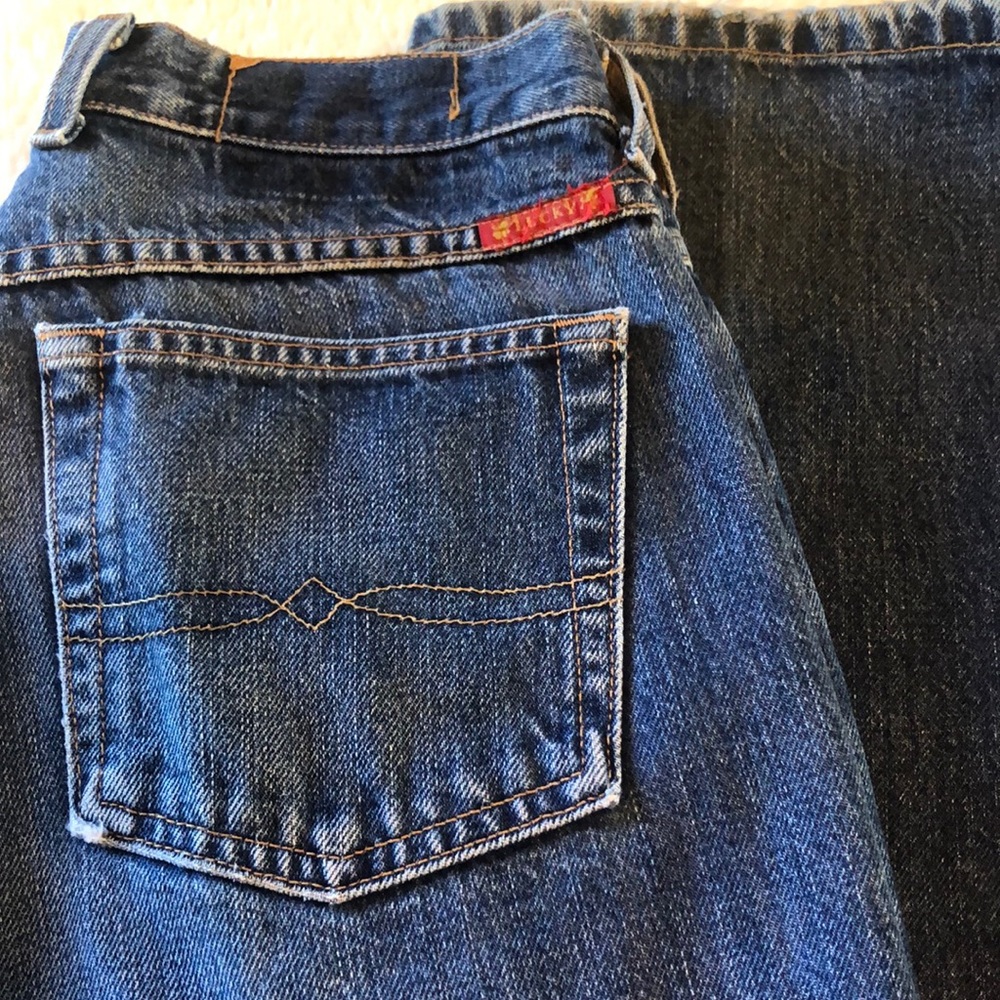 Lucky brand dungaree jeans. P799
